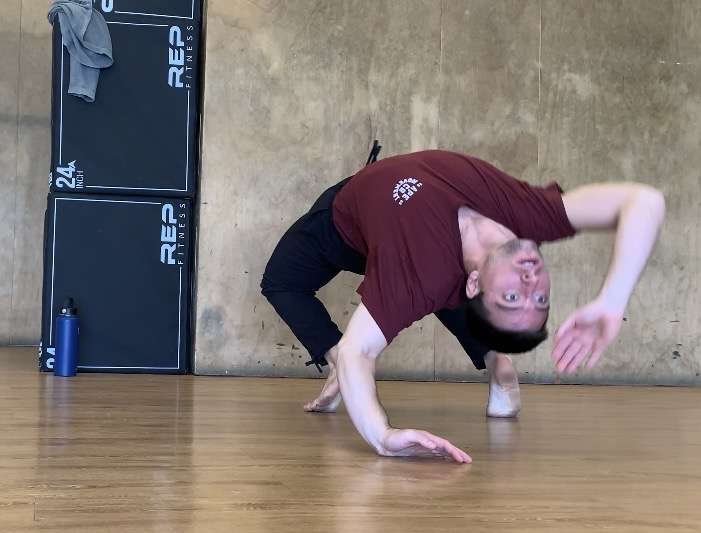 Movement patterns — floor-based flow